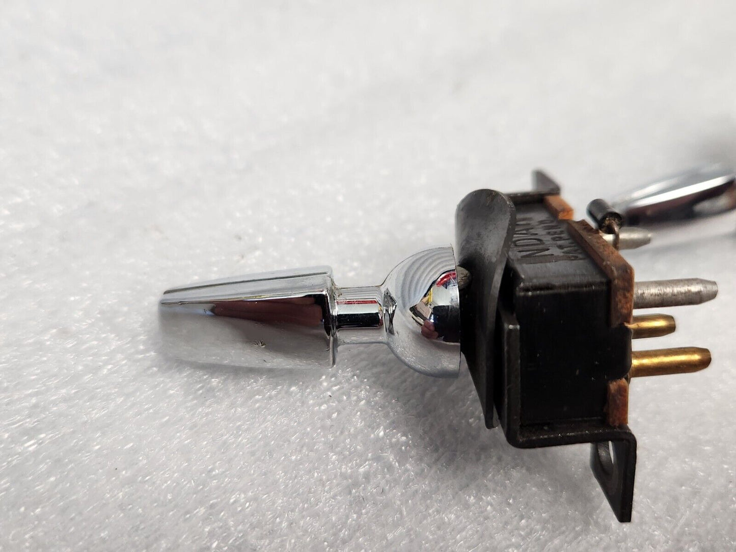 1978 1979 BUICK LESABRE ELECTRA ELECTRIC REAR WINDOW DEFOGGER SWITCH 1260862