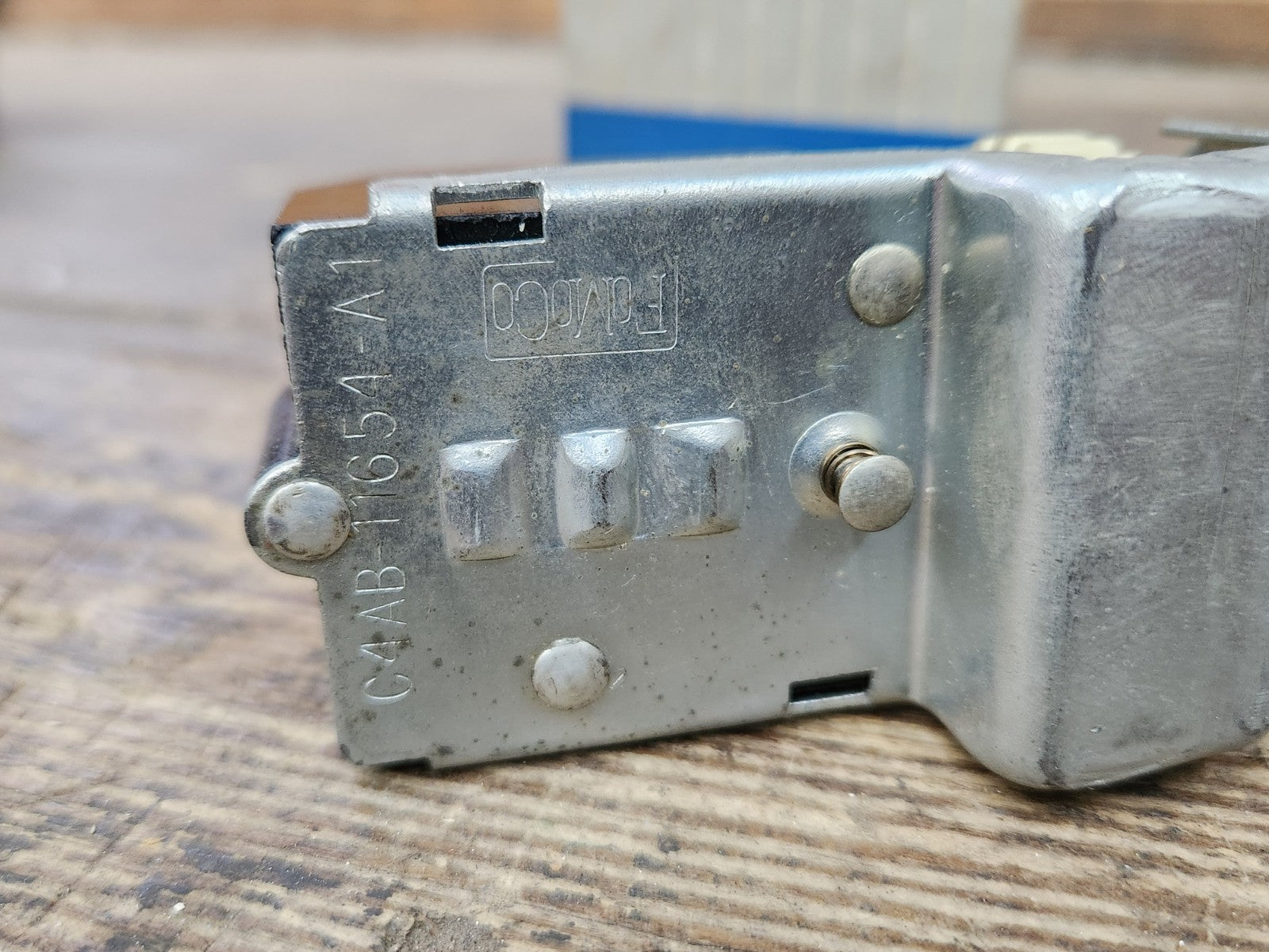 8003891