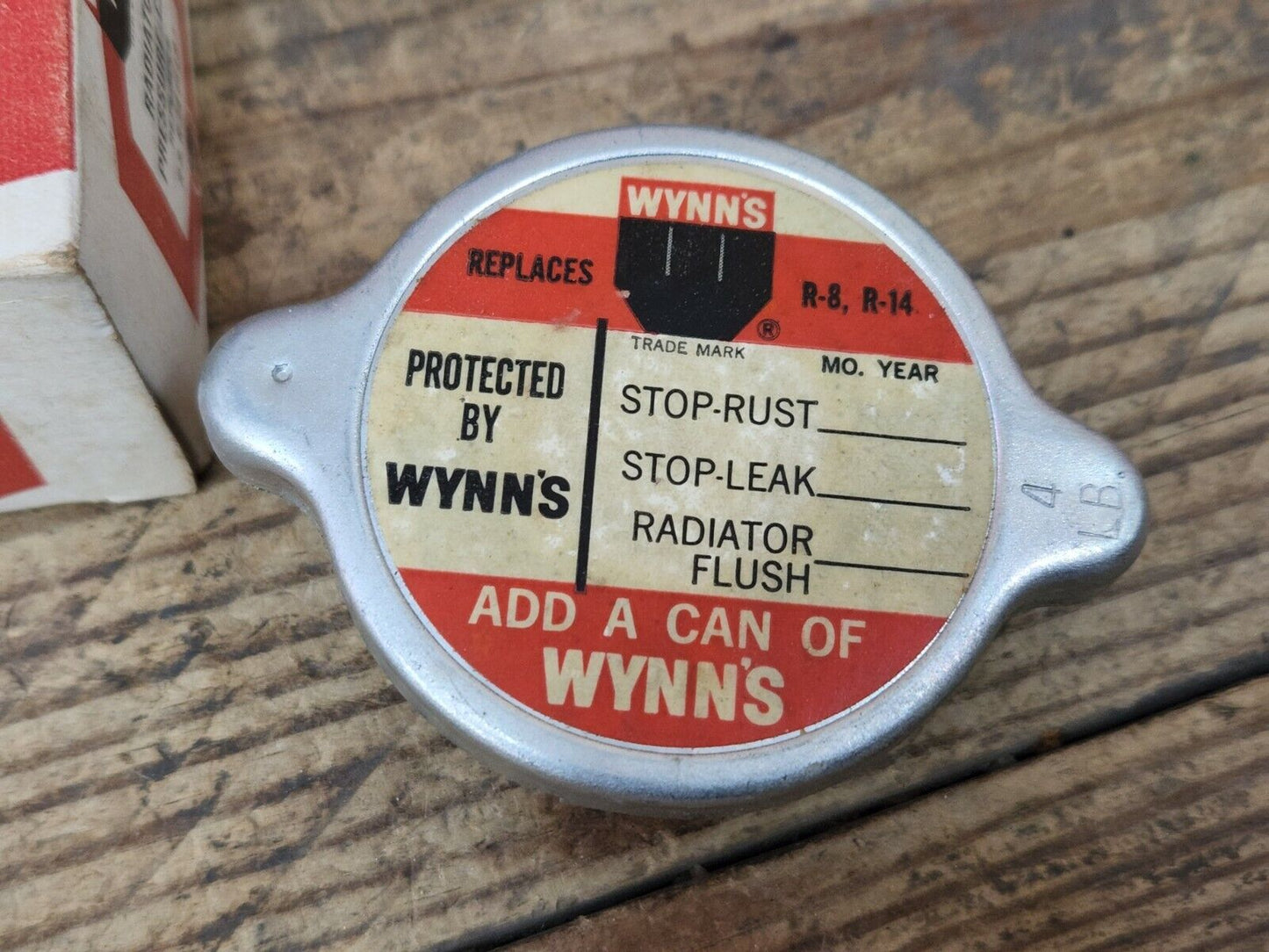 NOS Wynns Radiator Pressure Cap R-8 R-14 4lb 48-53 Chevy Pontiac 53-55 Corvette