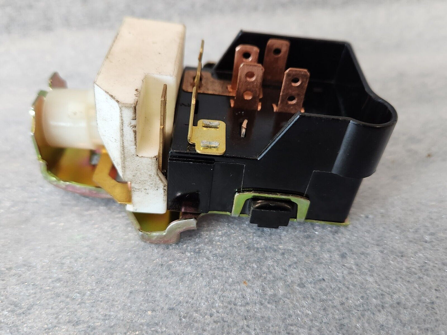 1967 1968 1969 Chevy Camaro Pontiac Firebird Headlight Switch NEW