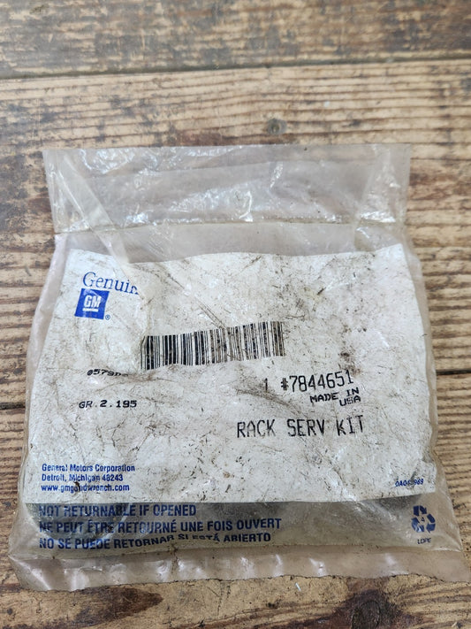 7953300