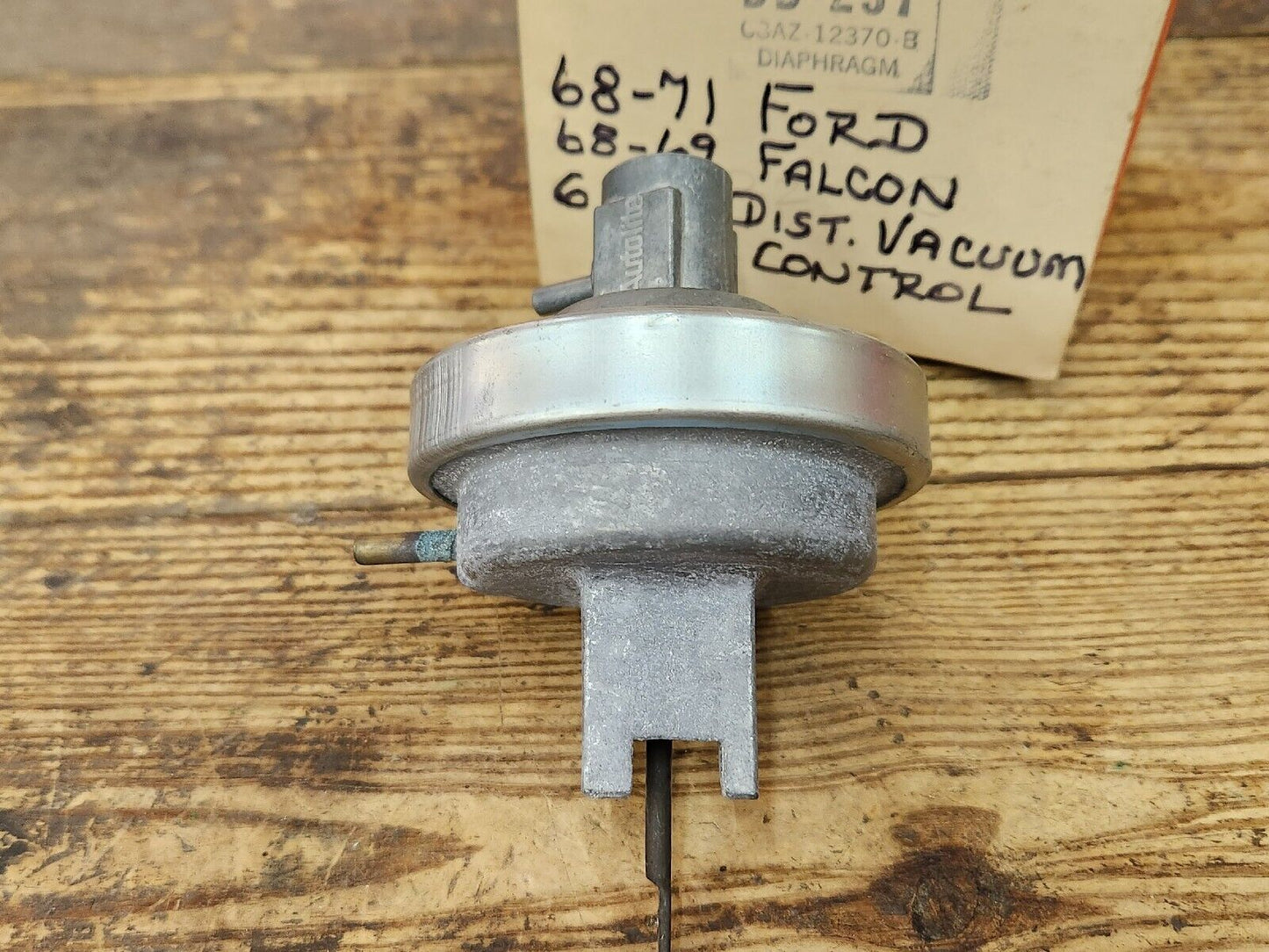 NOS OEM Ford Distributor Vacuum 1968-70 Bronco 68-71 Mustang V6 C8AZ-12370-B