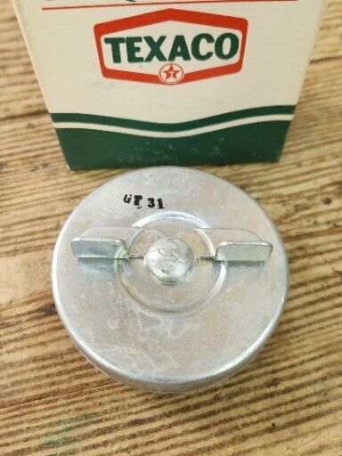 NOS NORS C6OZ-9030-A NEW 1966 - 1969 FORD FAIRLANE TORINO GAS CAP TEXACO GT-31