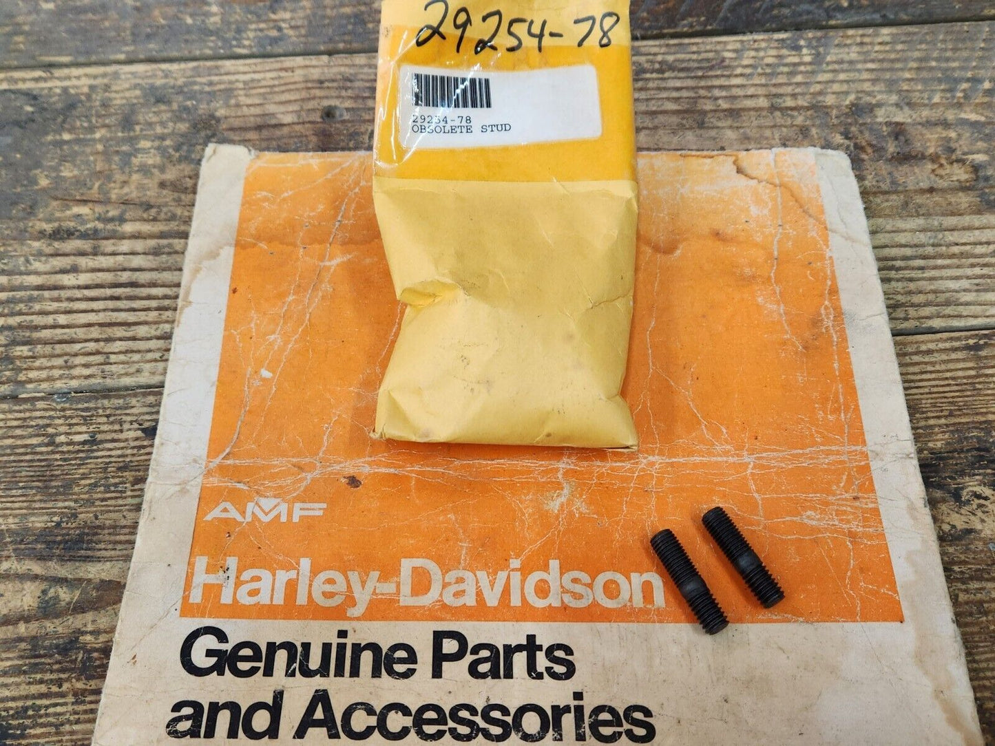 NOS OEM HARLEY DAVIDSON 29254-78 CARB to MANIFOLD STUD PAIR 1976-89 XL XLCH XLS