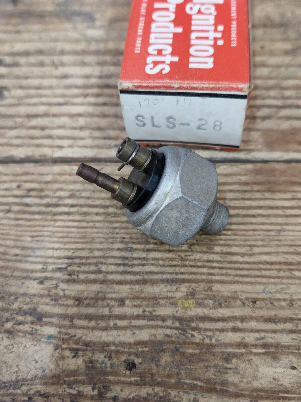 NOS MOPAR 1960-1971 DODGE TRUCK BRAKE STOPLIGHT SWITCH 1937172 USA MADE