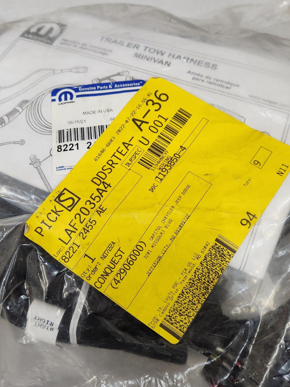 TOWN & COUNTRY GRAND CARAVAN TRAILER TOW 7 WAY WIRING KIT OEM MOPAR 82212455AE