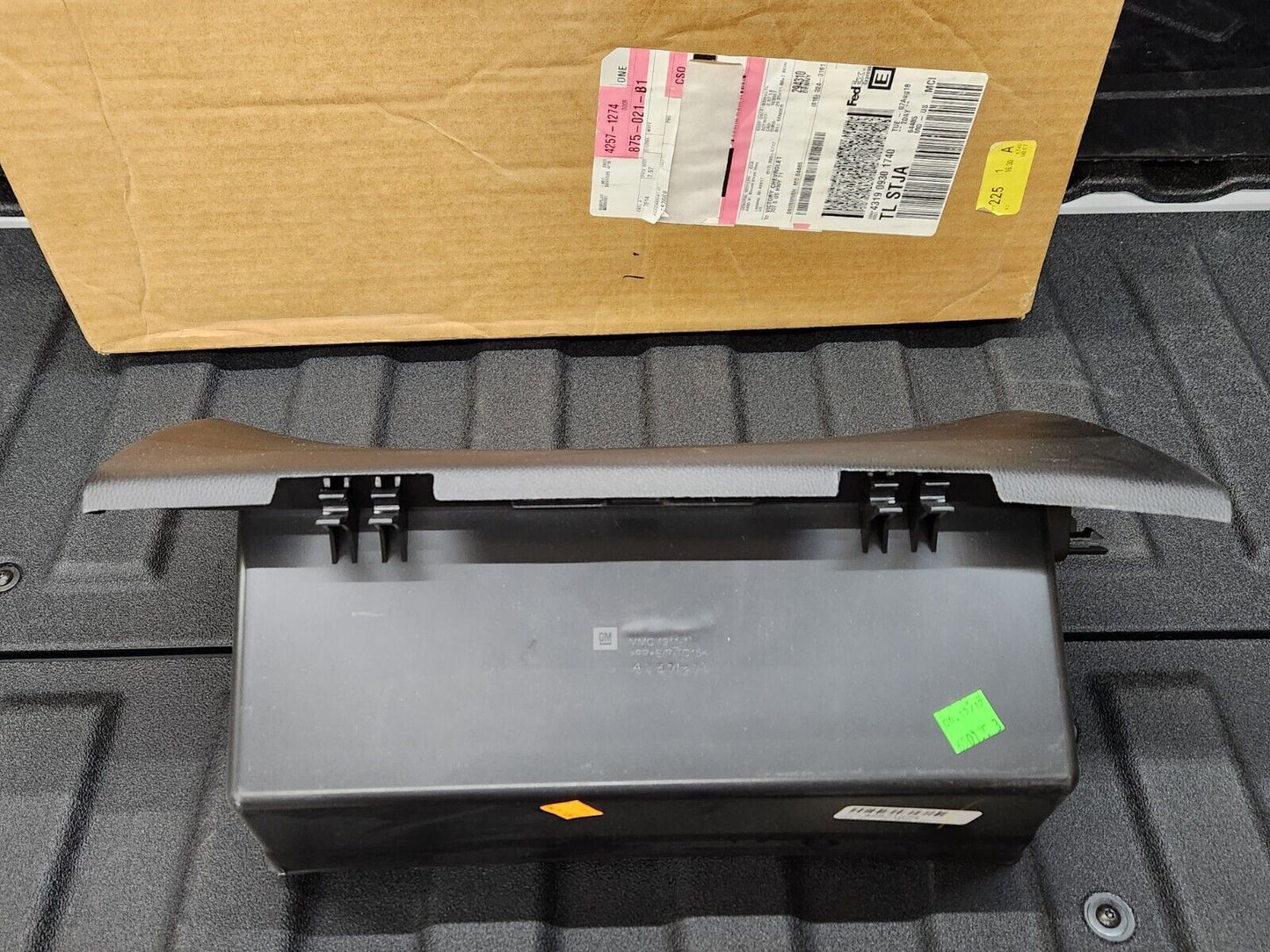 NEW OEM GM 2012-2017 SONIC BLACK GLOVE BOX DOOR ASSEMBLY 42571274