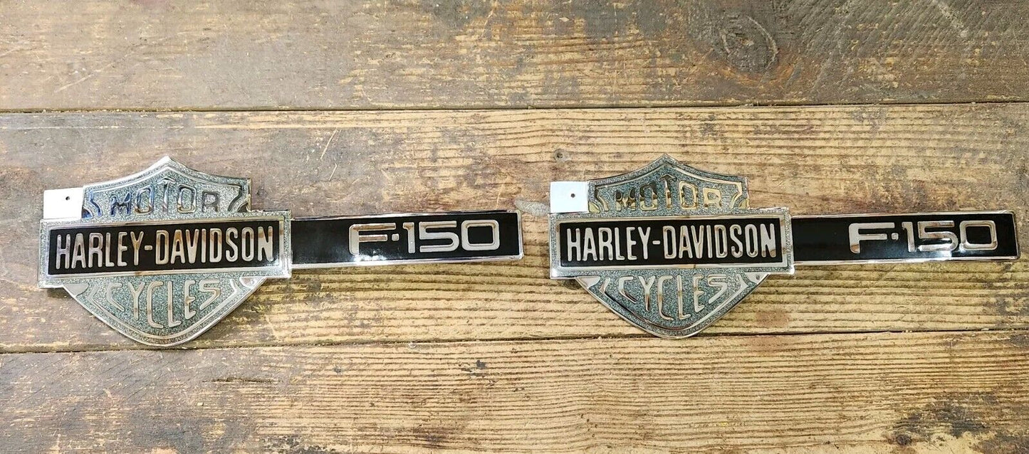 NOS OEM GENUINE 2000-2002 Ford F150 Harley Davidson Pair Fender Emblem Badges