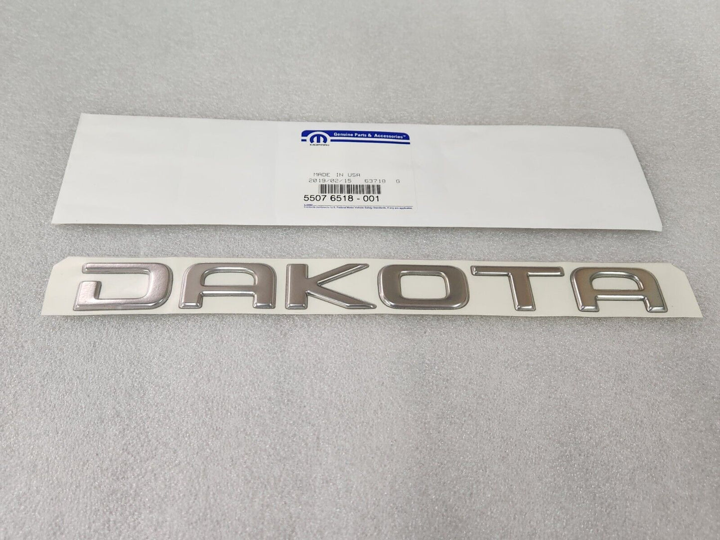 NEW OEM MOPAR 1997 - 2003 DODGE DAKOTA DOOR DECAL EMBLEM LOGO 55076518