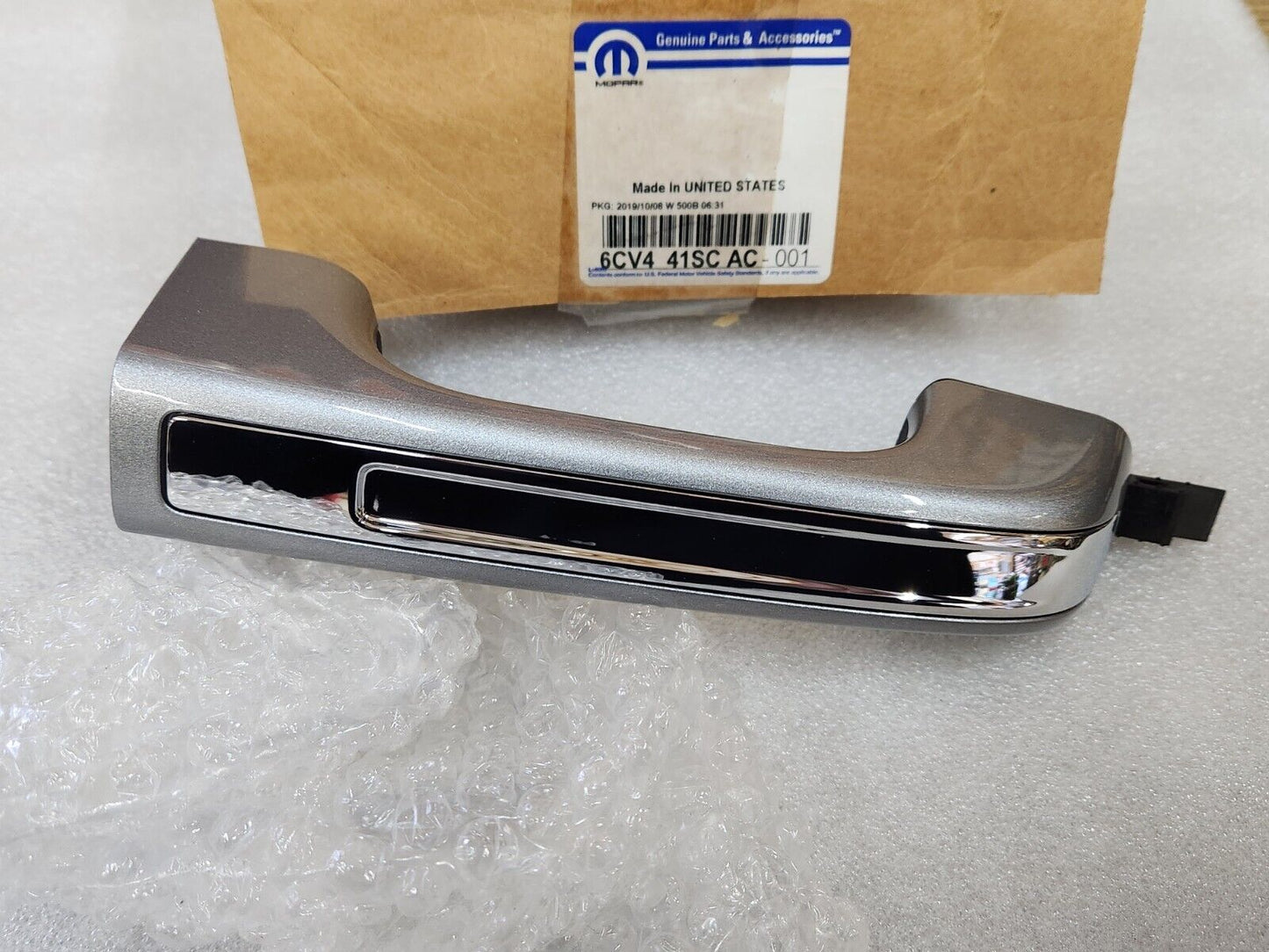 NEW MOPAR 19-23 RAM 1500 SILVER EXTERIOR DOOR HANDLE RIGHT OR LEFT 6CV441SCAC