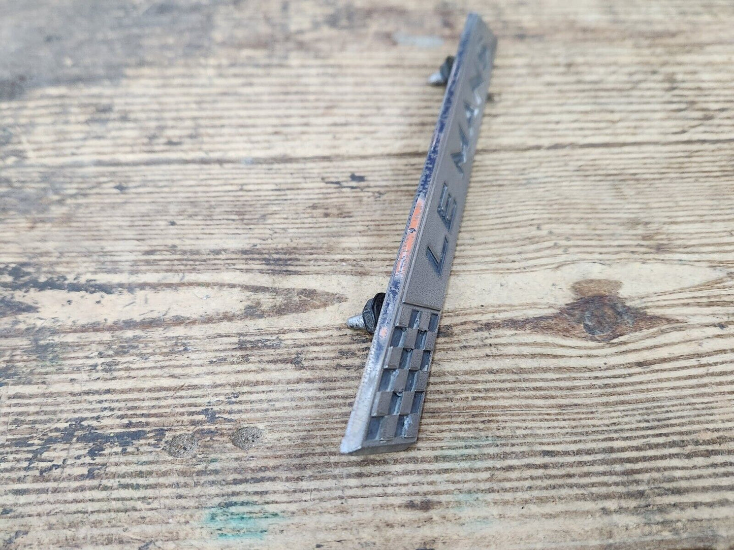 1964 1965 PONTIAC LEMANS L.H. DRIVER FENDER EMBLEM OEM GM 4414093