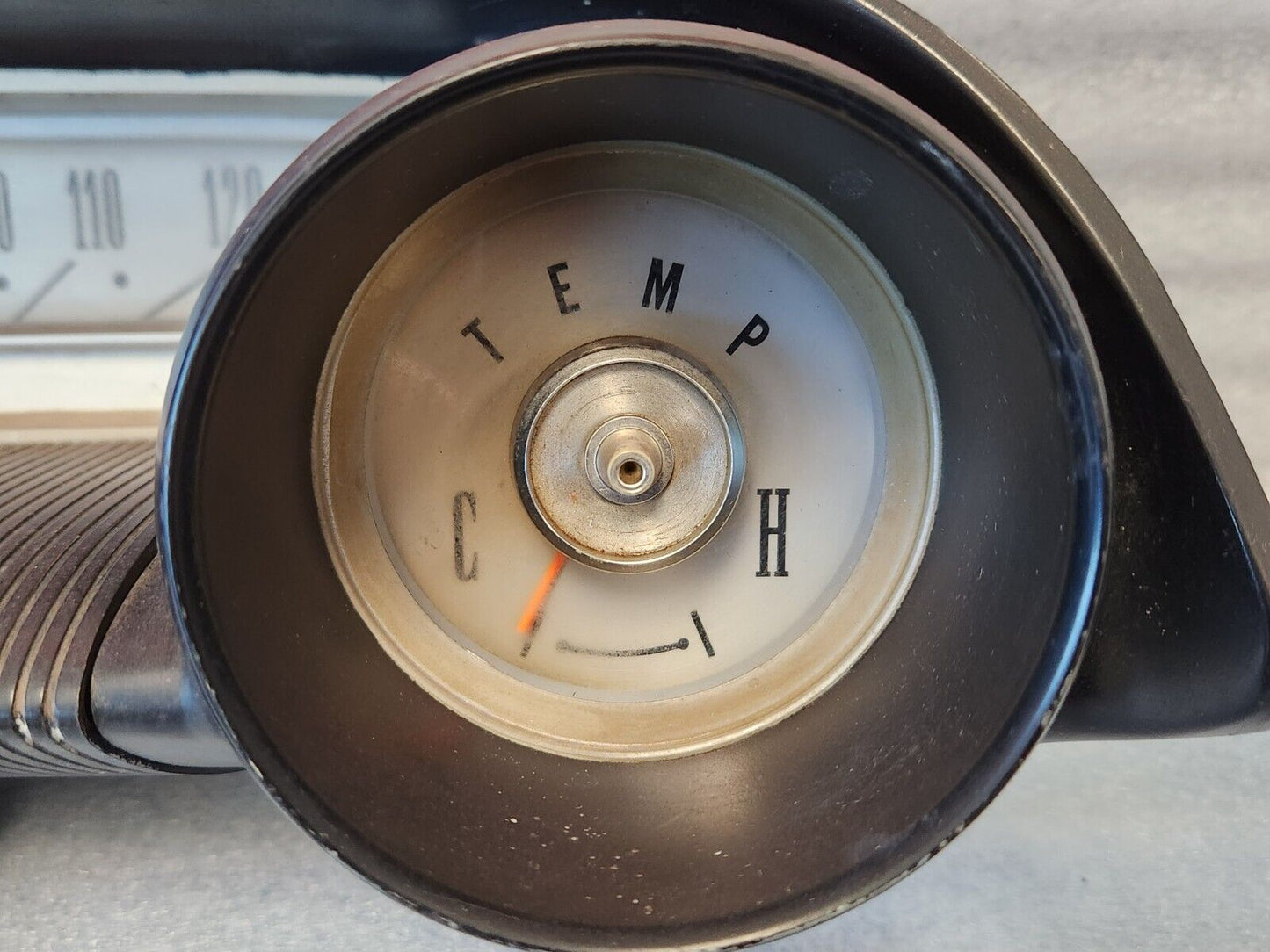 1963 1964 Ford Galaxie 500 speedometer and instrument cluster Dash Gauges Black