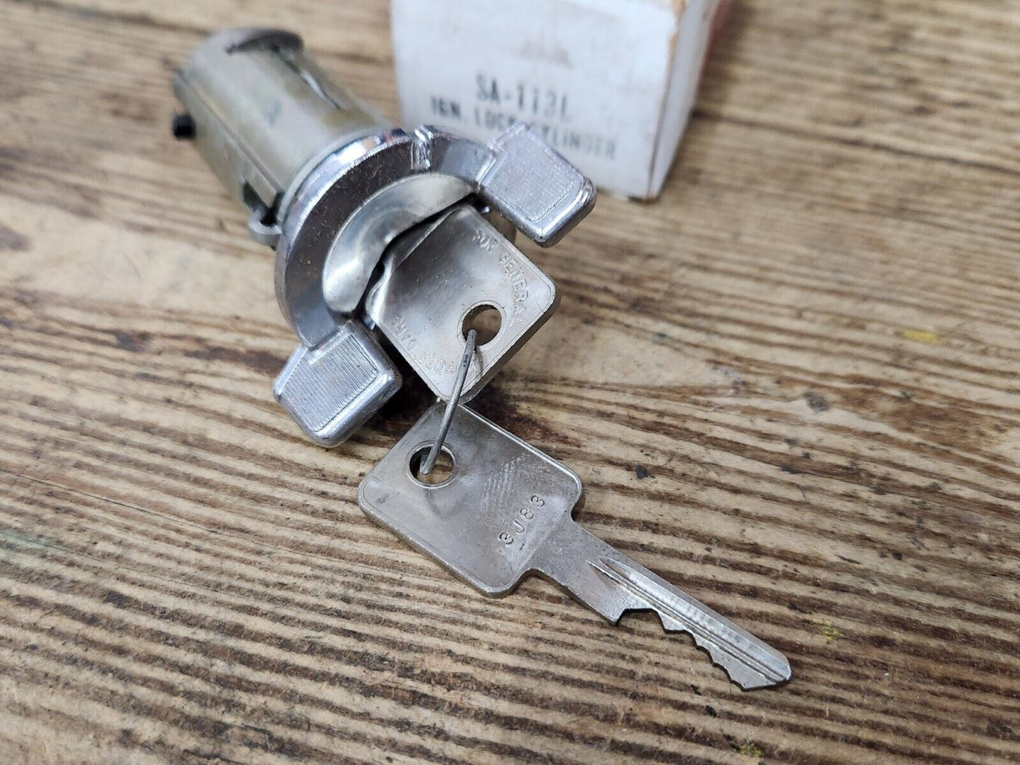 NEW NORS BUICK CADILLAC CHEVY OLDS  PONTIAC 1969  IGNITION SWITCH CYL & KEYS