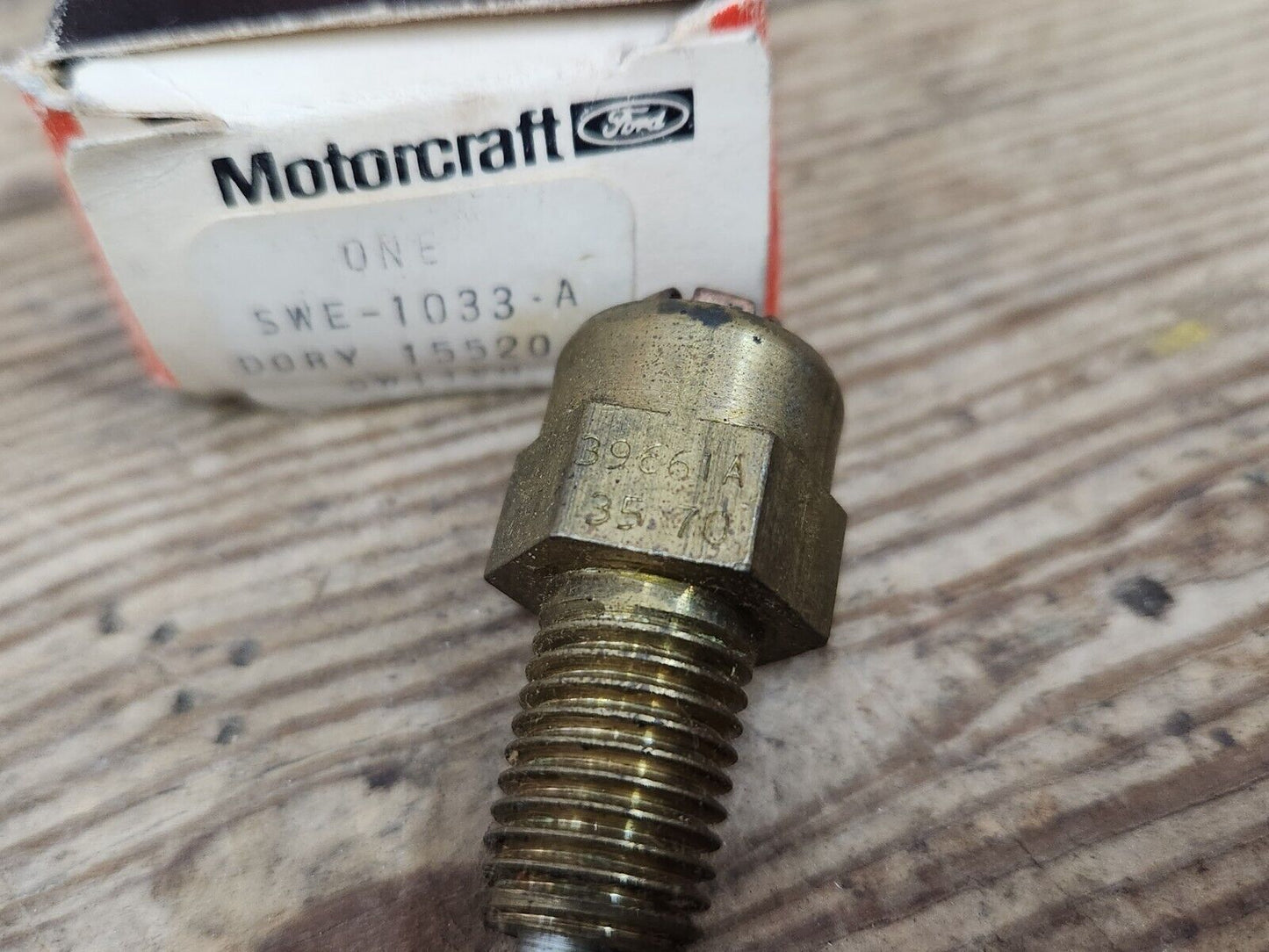 NOS OEM Motorcraft 1971-1976 Mercury Capri Back Up Light Switch D0RY-15520-D