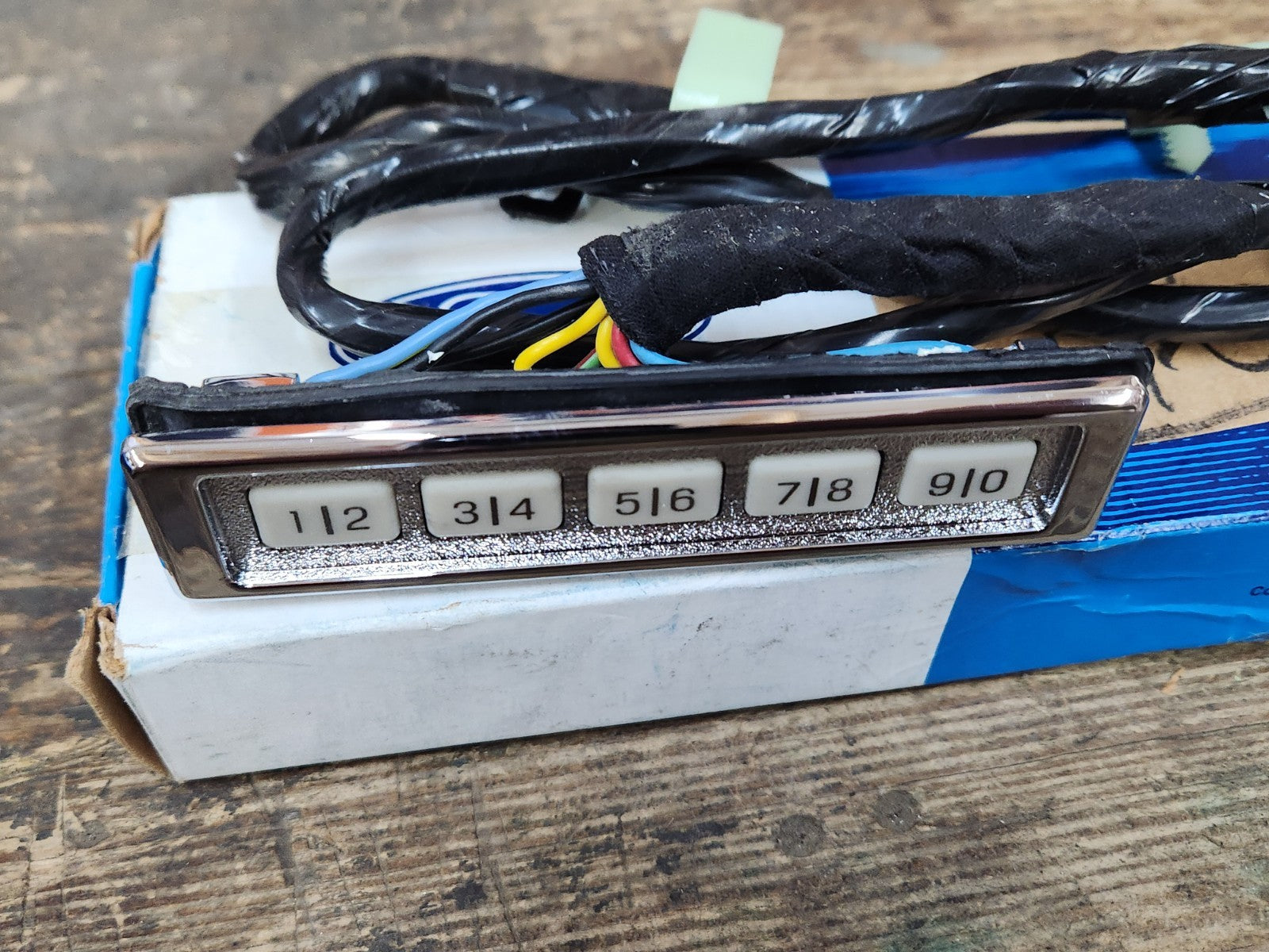 8252000