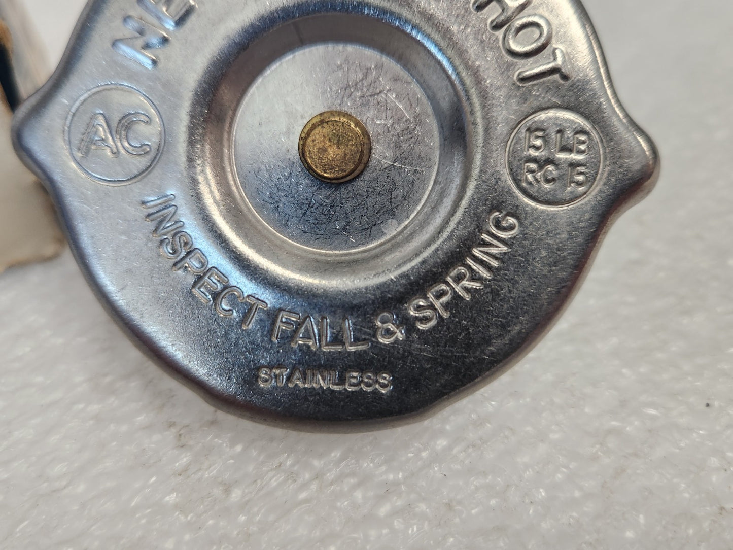 7104631