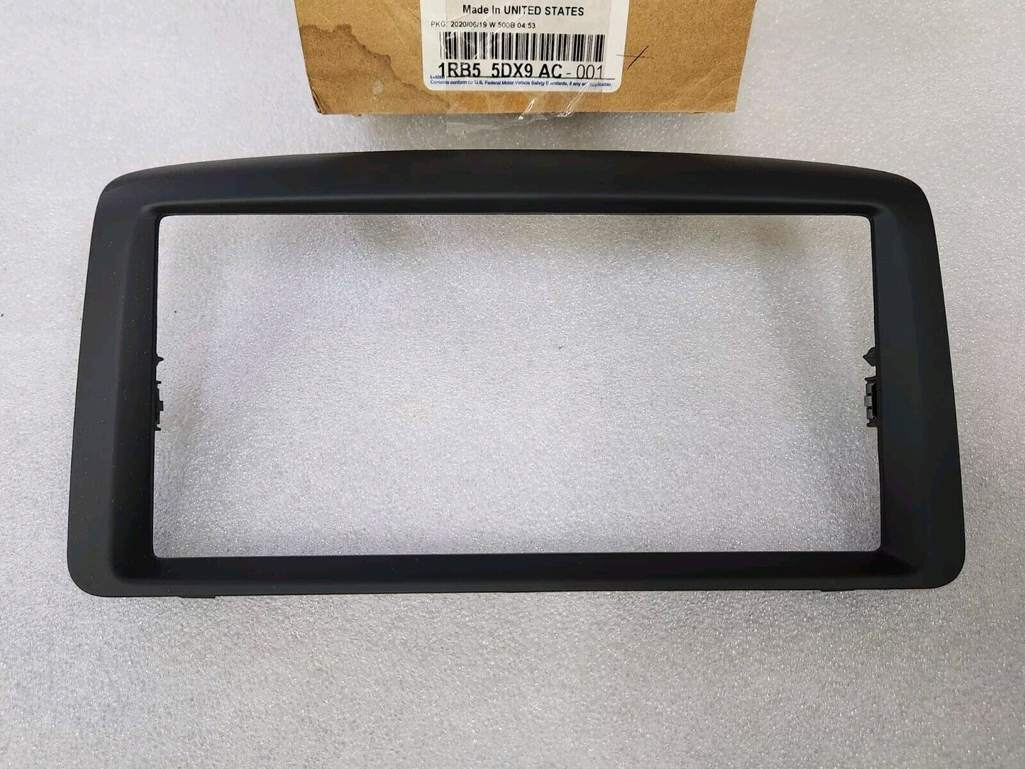 NEW OEM MOPAR GRAND CARAVAN TOWN & COUNTRY INSTRUMENT PANEL BEZEL 1RB55DX9AC