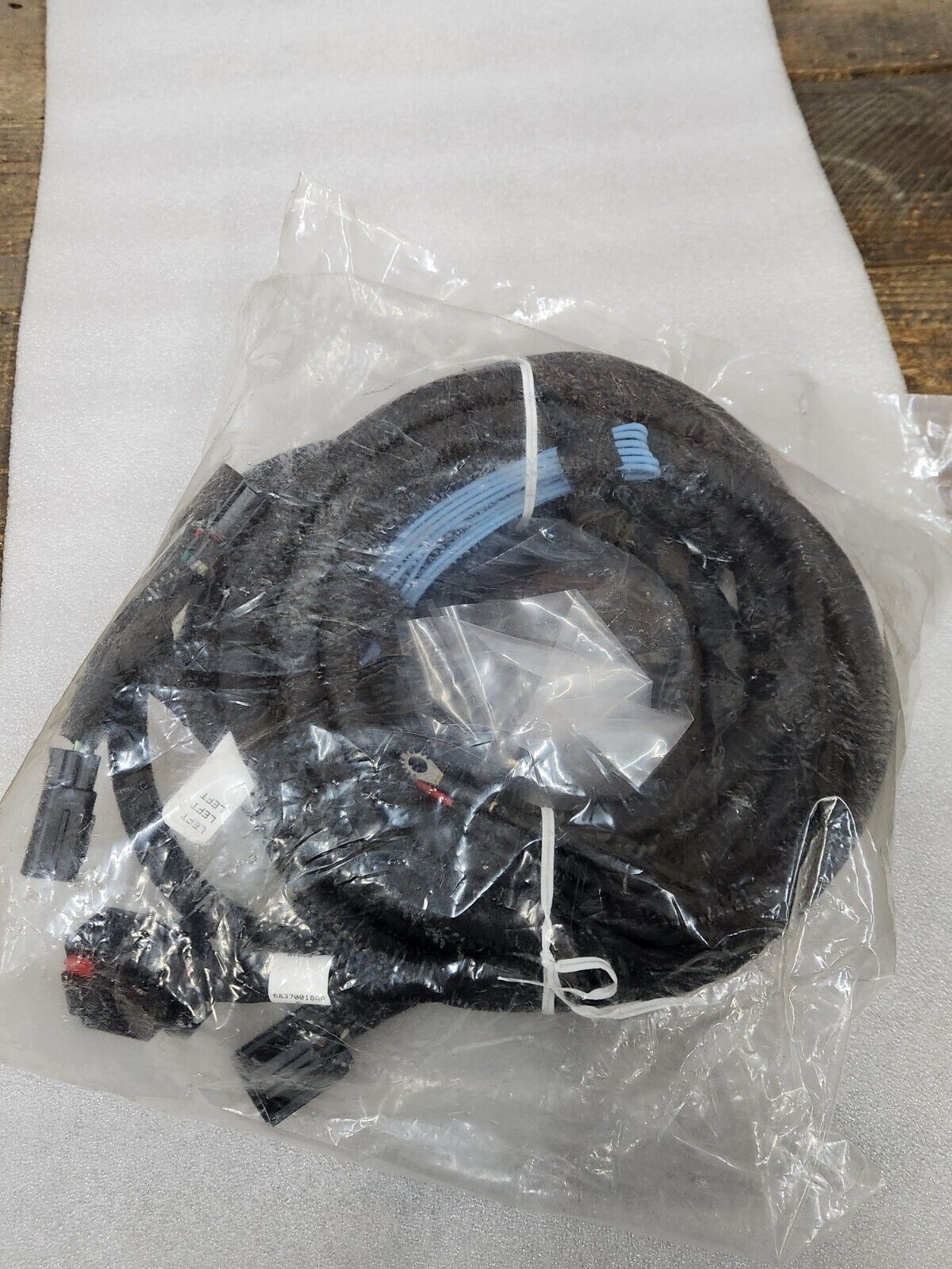 TOWN & COUNTRY GRAND CARAVAN TRAILER TOW 7 WAY WIRING KIT OEM MOPAR 82212455AE