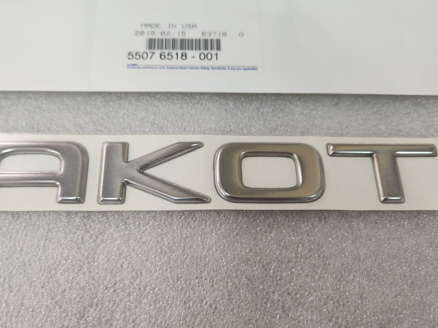 NEW OEM MOPAR 1997 - 2003 DODGE DAKOTA DOOR DECAL EMBLEM LOGO 55076518
