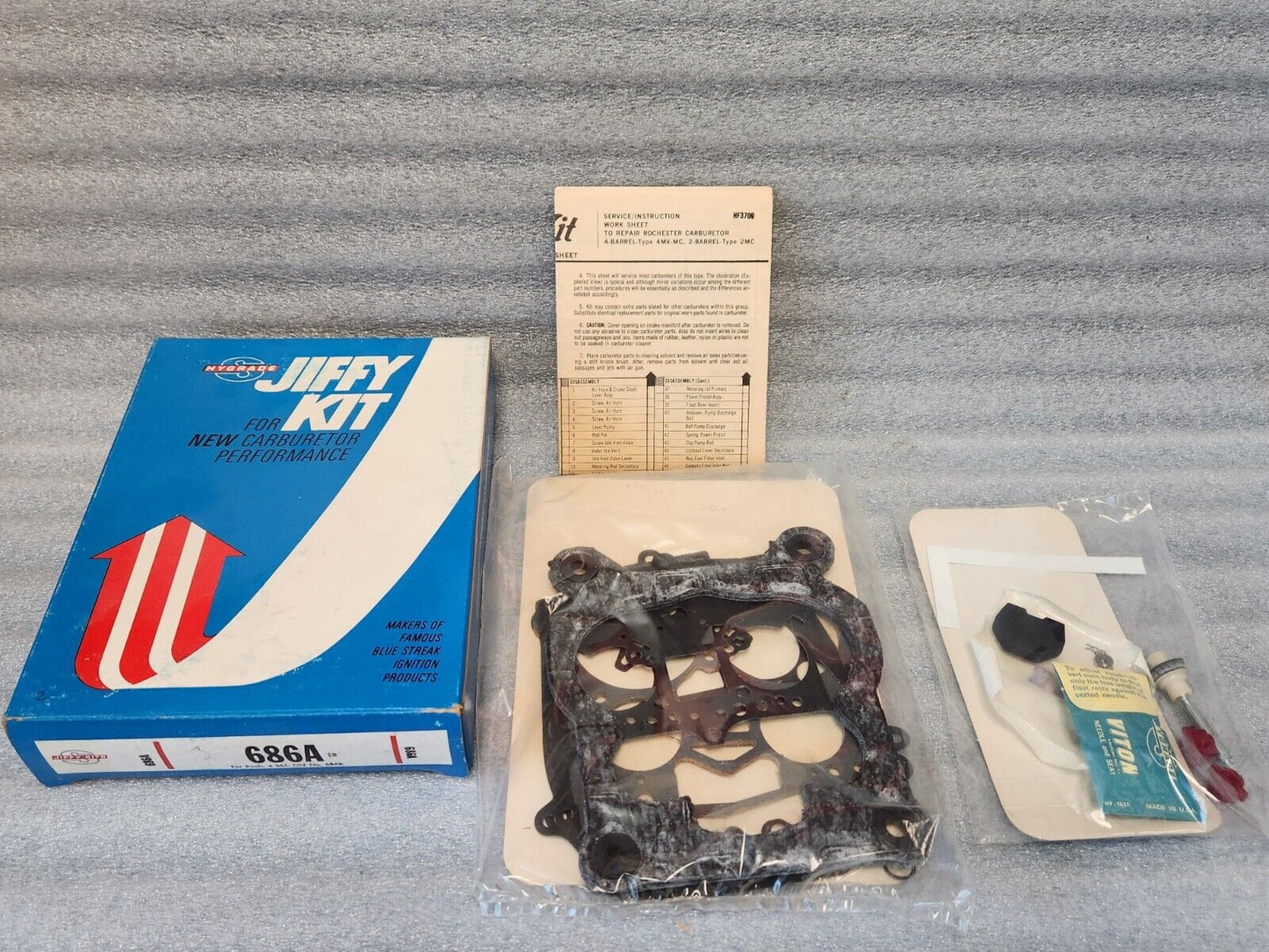 NEW 1973-75 CHEVY & GMC TRUCK 4MV CARB KIT 4 BARREL ROCHESTER Q-JET 350 400 454