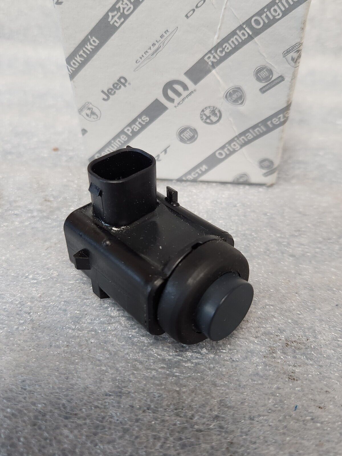 NEW OEM 05-10 Mopar Jeep Grand Cherokee Commander Park Assist Sensor 5HX08TZZAA