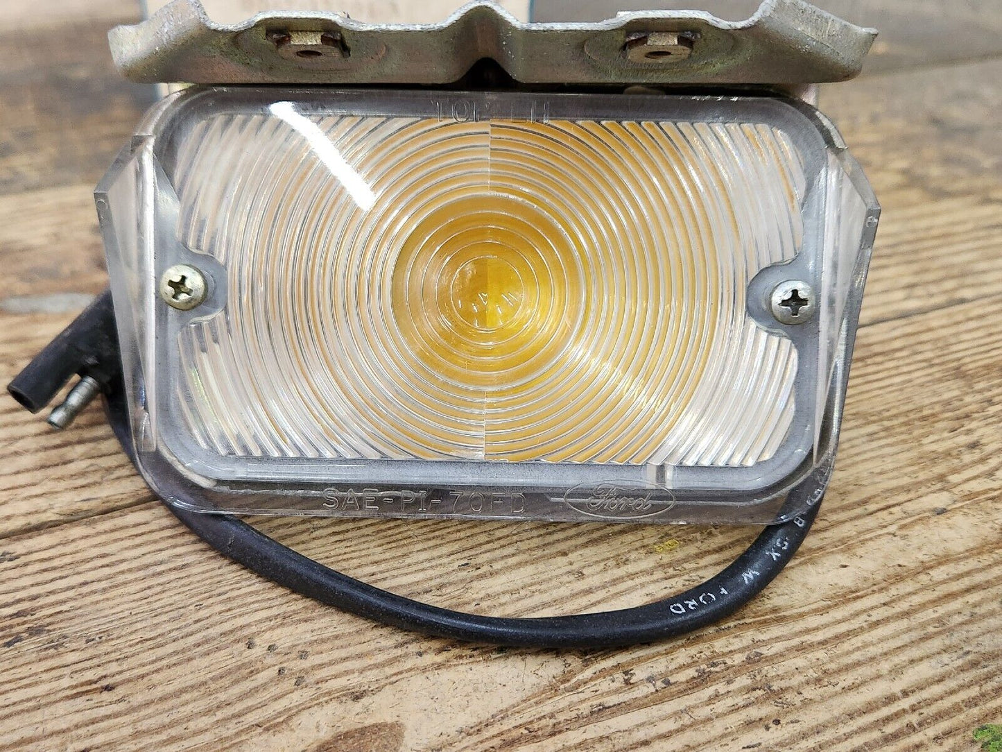 NOS OEM LH Parking Lamp Assembly 1970 Ford Galaxie 500 XL LTD DOAZ-13201-A