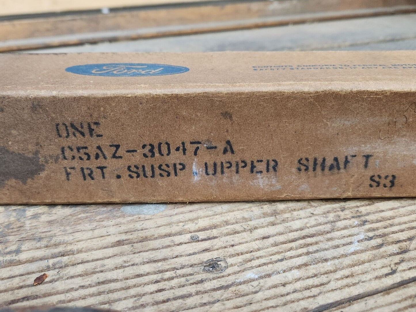 NOS 1970-1972 Lincoln Continental Upper Control Arm Shaft, Bushings C5AZ3047A