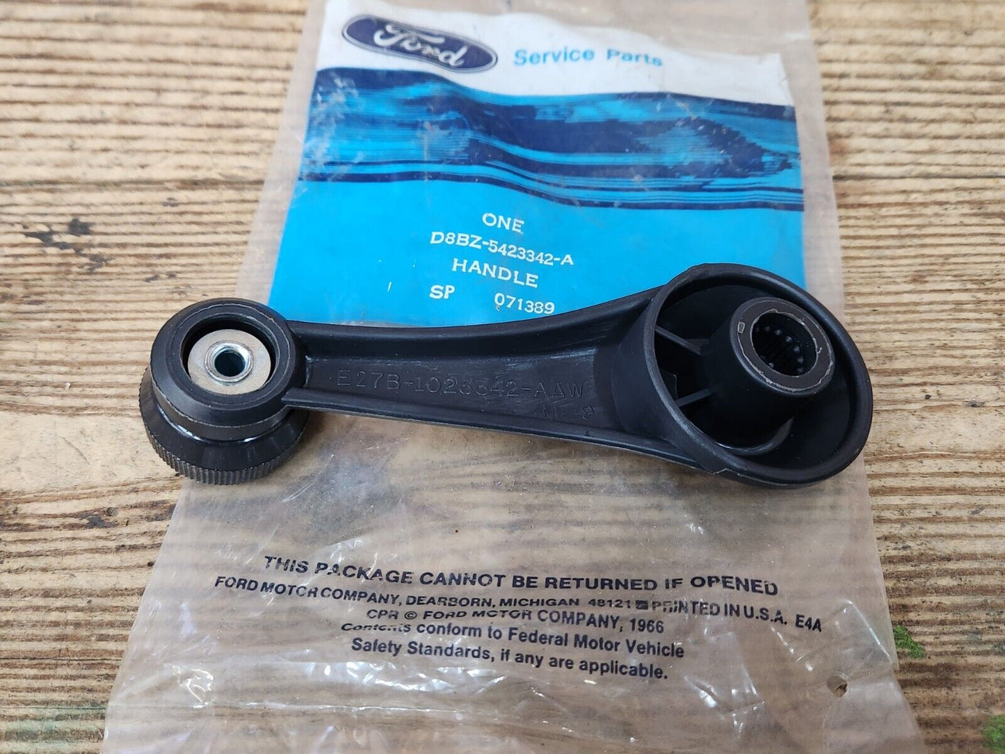 NOS 1979 - 1982 FORD MUSTANG FAIRMONT PINTO WINDOW CRANK HANDLE D8BZ-5423342-A