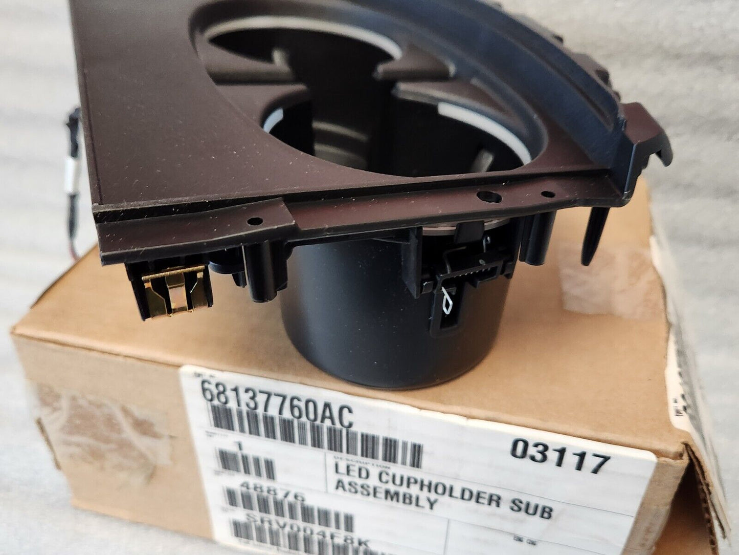 NEW OEM 2011-2014 DODGE CHARGER CHRYSLER 300 CENTER CONSOLE LED CUP HOLDER ASSY.