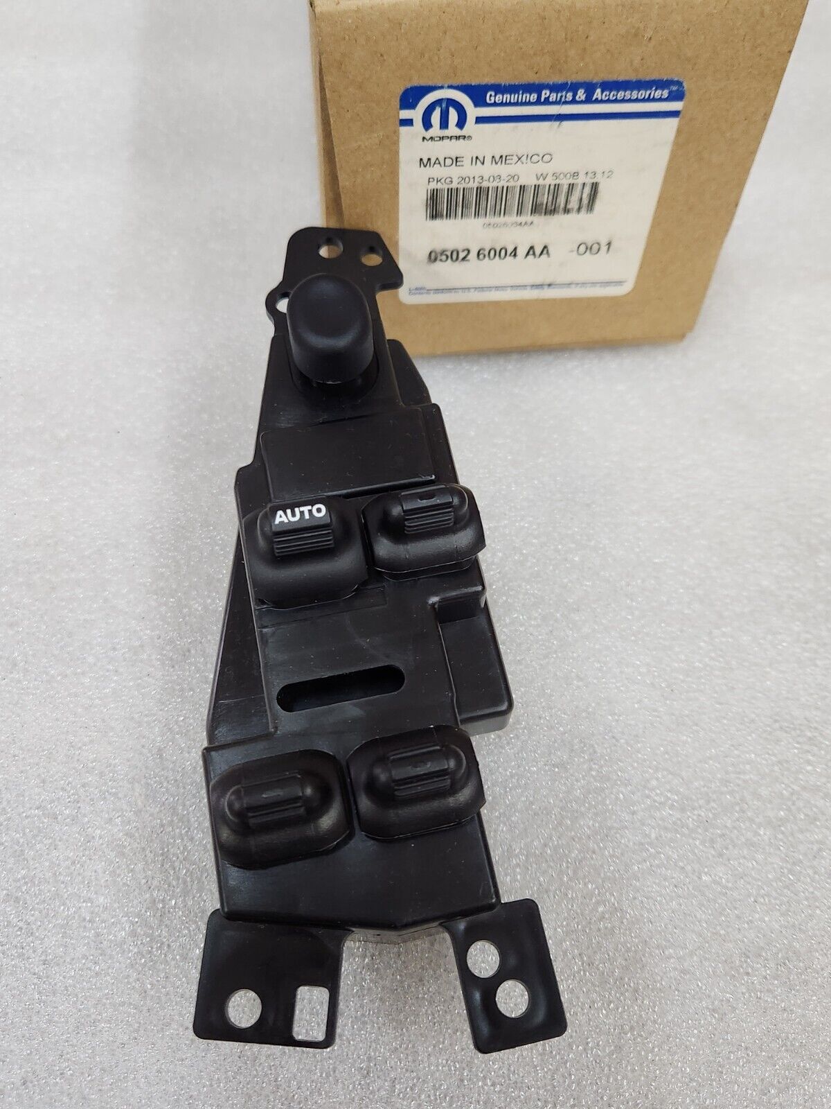 NEW OEM MOPAR 1999-04 Concorde Sebring Intrepid Master Window Switch 05026004AA