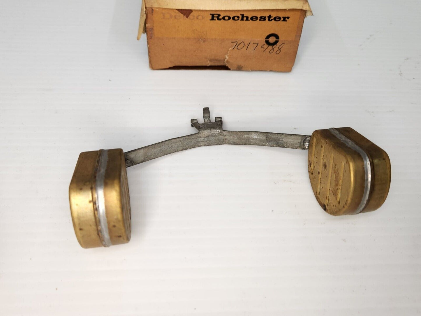 NOS 1952-57 OLDSMOBILE 52-56 CADILLAC 8 CYL ROCHESTER 4 BARREL CARBURETOR FLOAT