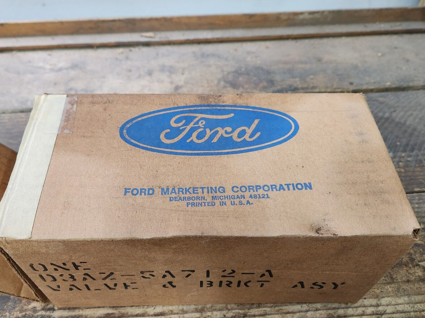 NOS OEM 1973 1974 1975 Ford Valve And Lever Automatic Air Leveler D3AZ-5A712-A