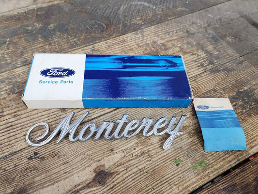 NOS 1971 1972 MONTEREY Hardtop Sdn Wagon Custom QUARTER PANEL EMBLEM NAME PLATE