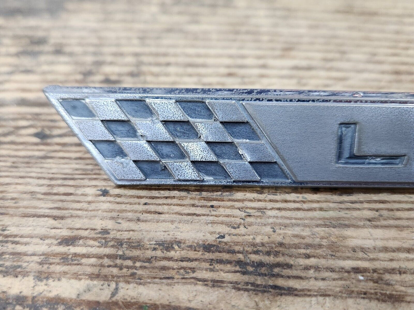 1964 1965 PONTIAC LEMANS L.H. DRIVER FENDER EMBLEM OEM GM 4414093