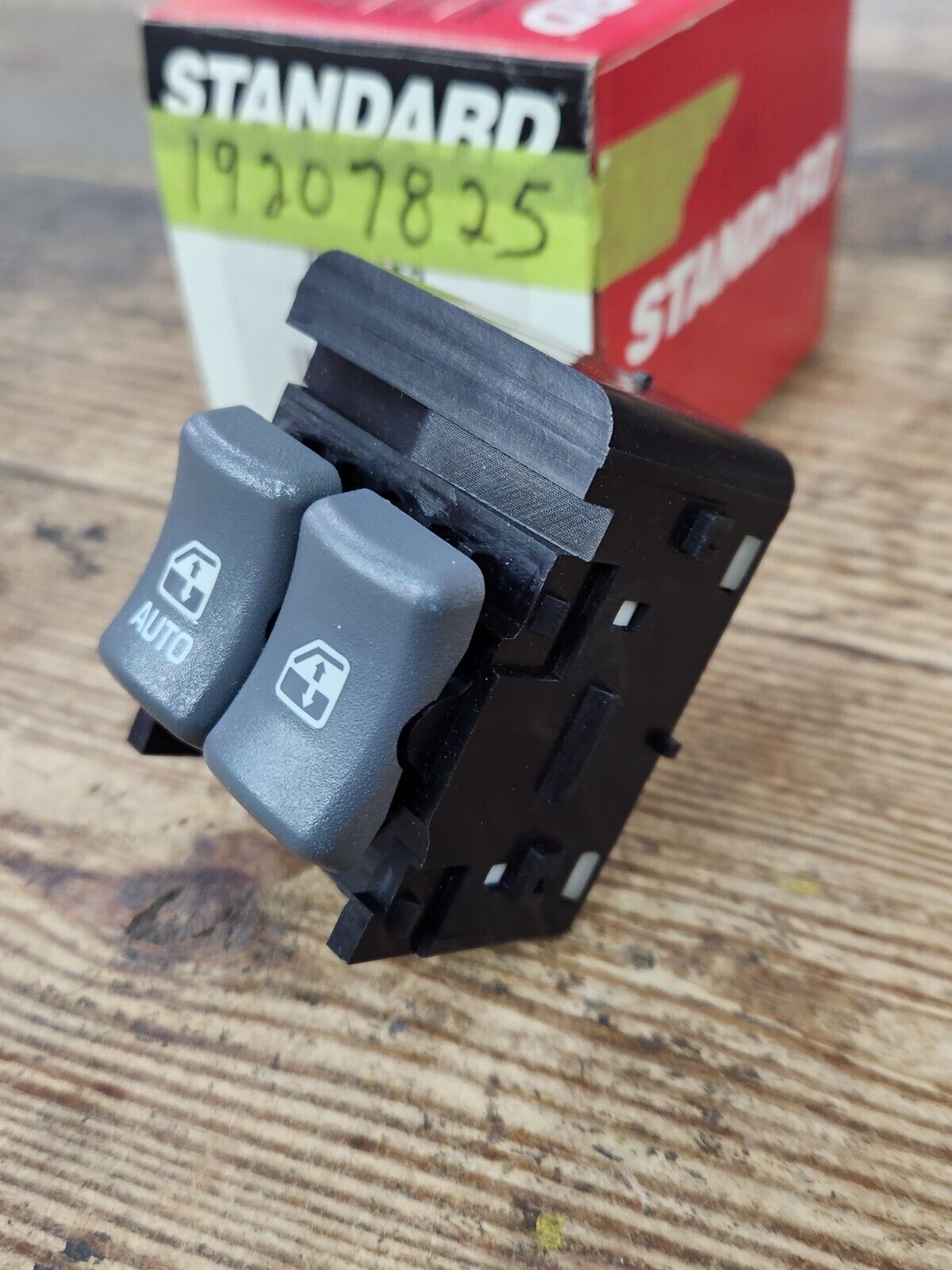 NEW 1995-2005 Grand Prix Sunfire 2 Door Master Power Window Switch LH Driver