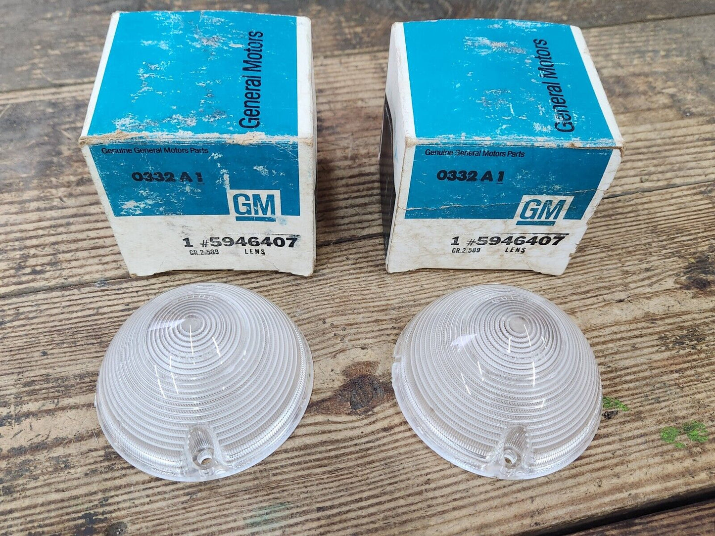 NOS OEM 1955-1962 Chevrolet Truck Parking Lamp Lens Pair Guide F1A-55 GM 5946407