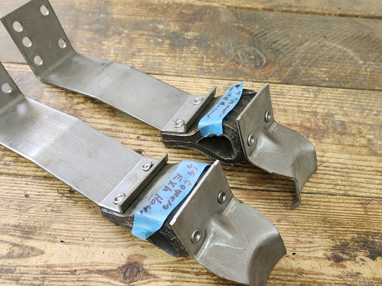 NEW 1967 1968 1969 SS Z28 Trans Am Muffler Pipe Exhaust Hanger Pair