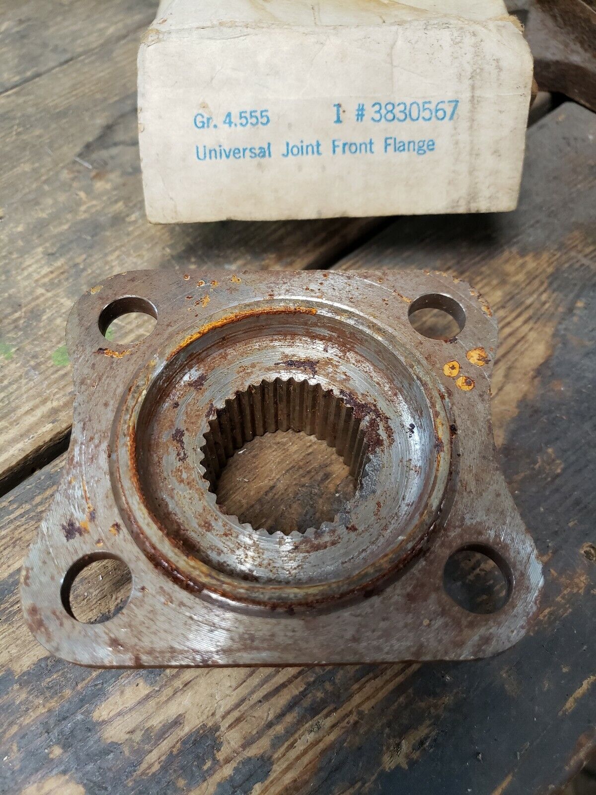 NOS 1965 1966 GM 3830567 MUNCIE 4 SPEED TRANSMISSION FLANGE MEDIUM DUTY TRUCK