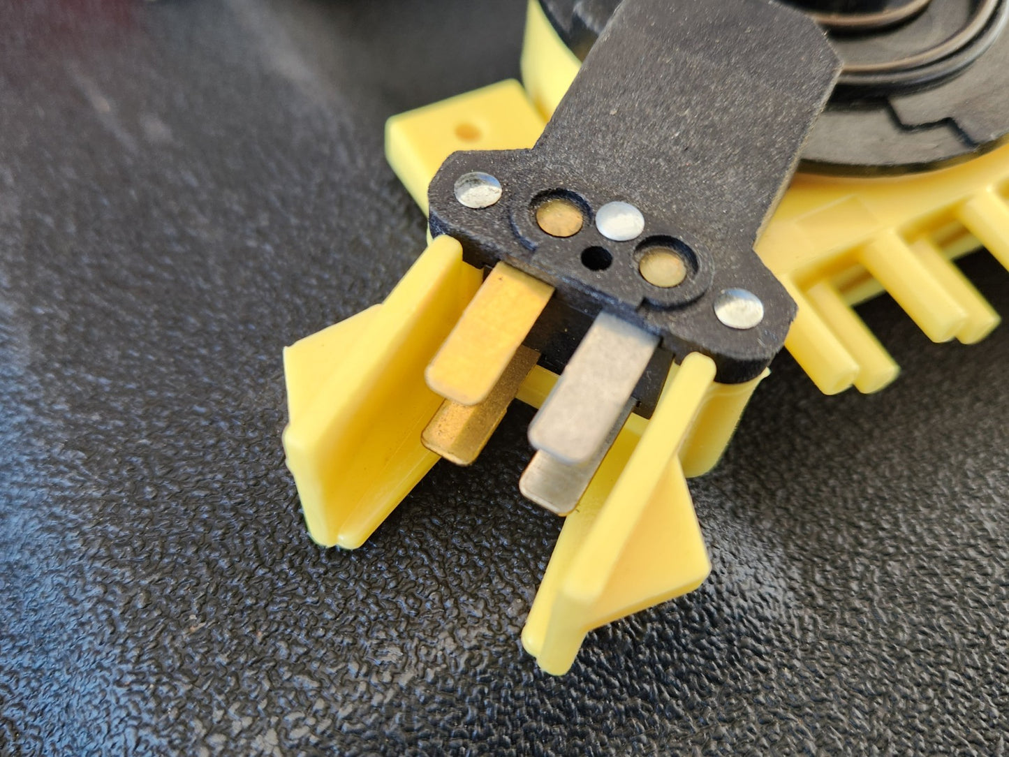 8003283