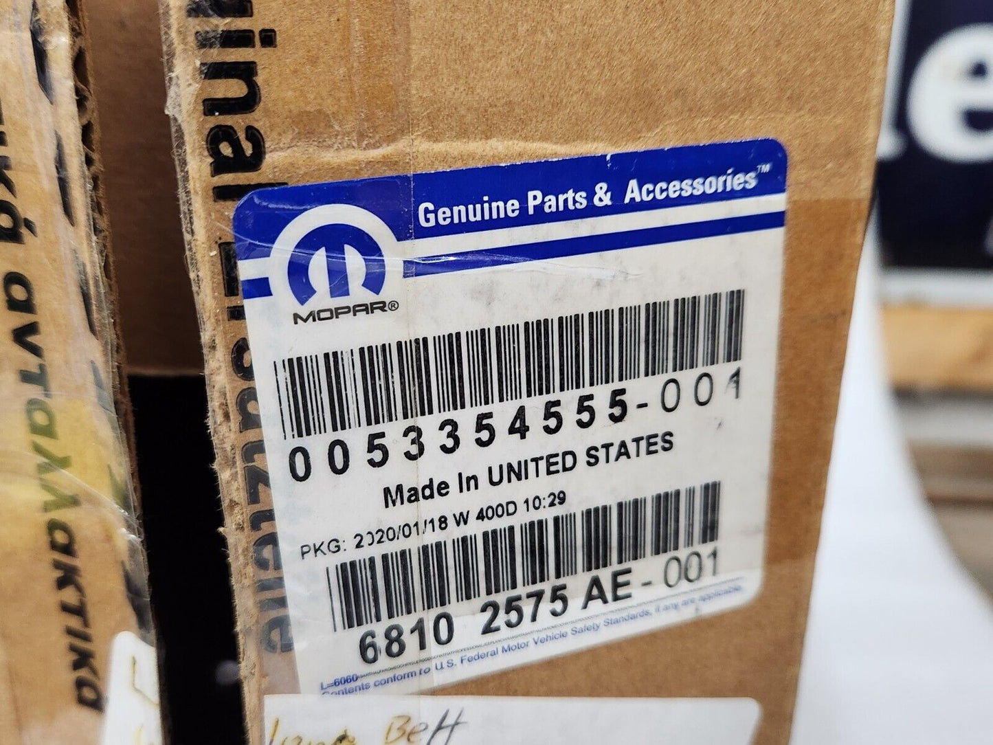 NEW GENUINE MOPAR 2015-2018 JEEP CHEROKEE FUEL FILLER HOUSING 68102575AE
