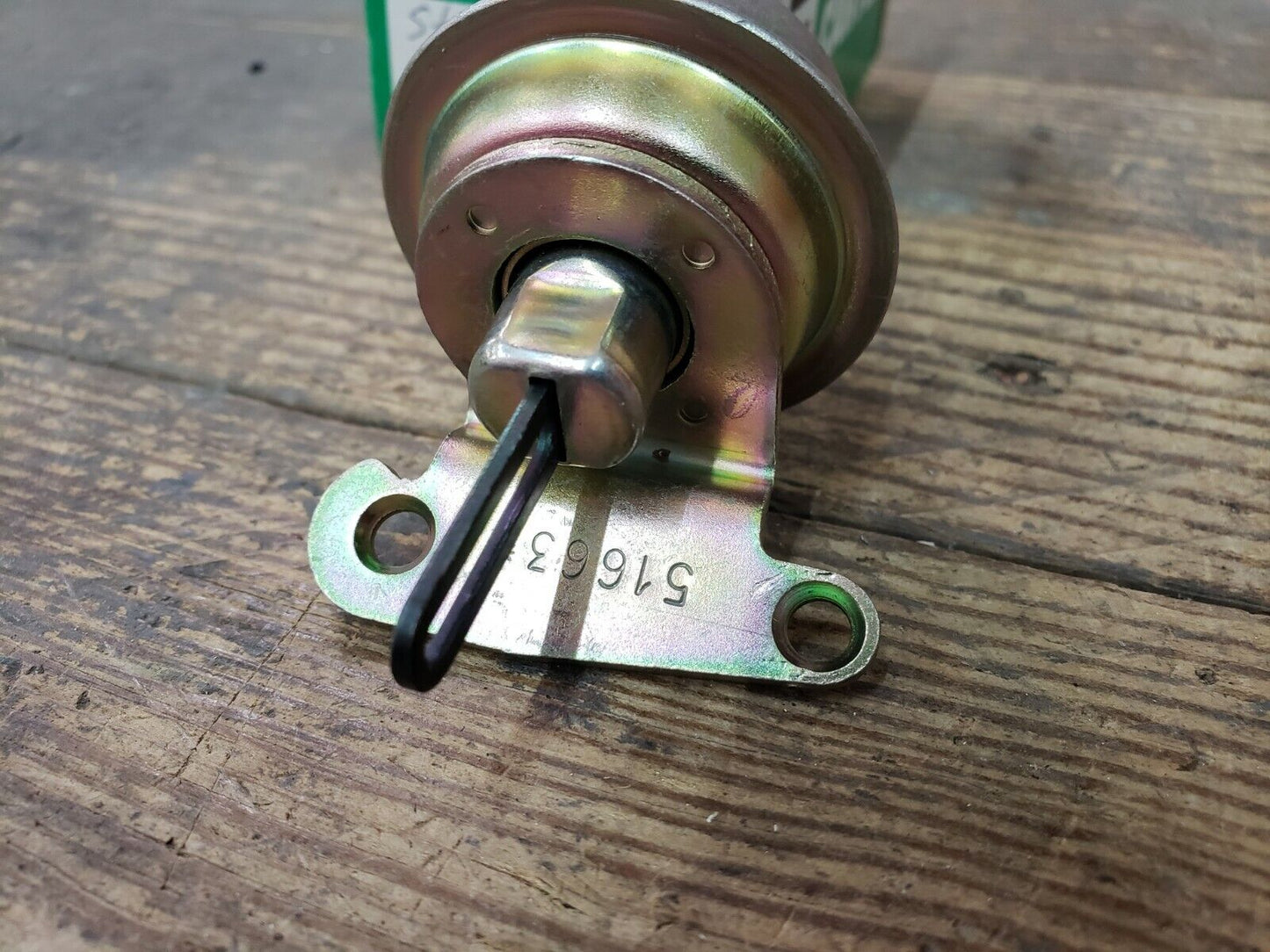NEW Carter 202-686 Carburetor Choke Pull-Off - Rochester 1-BBL FREE SHIPPING