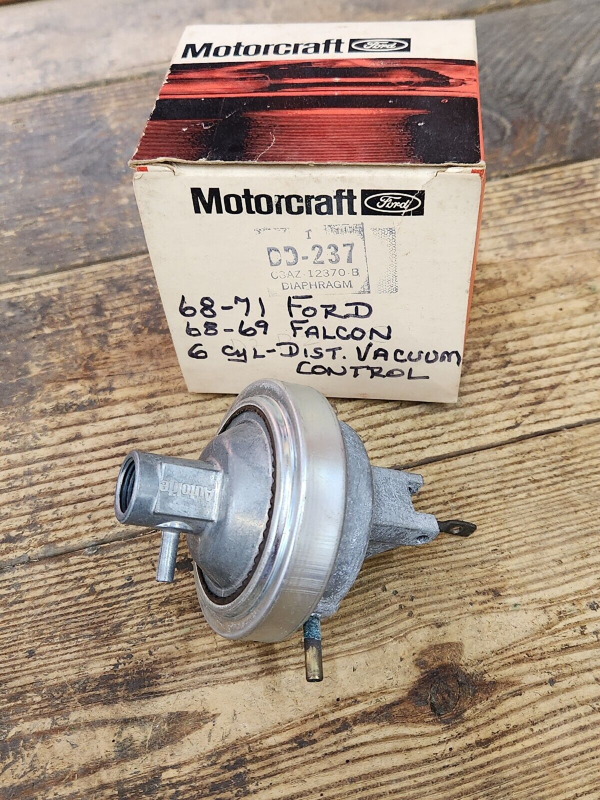 NOS OEM Ford Distributor Vacuum 1968-70 Bronco 68-71 Mustang V6 C8AZ-12370-B