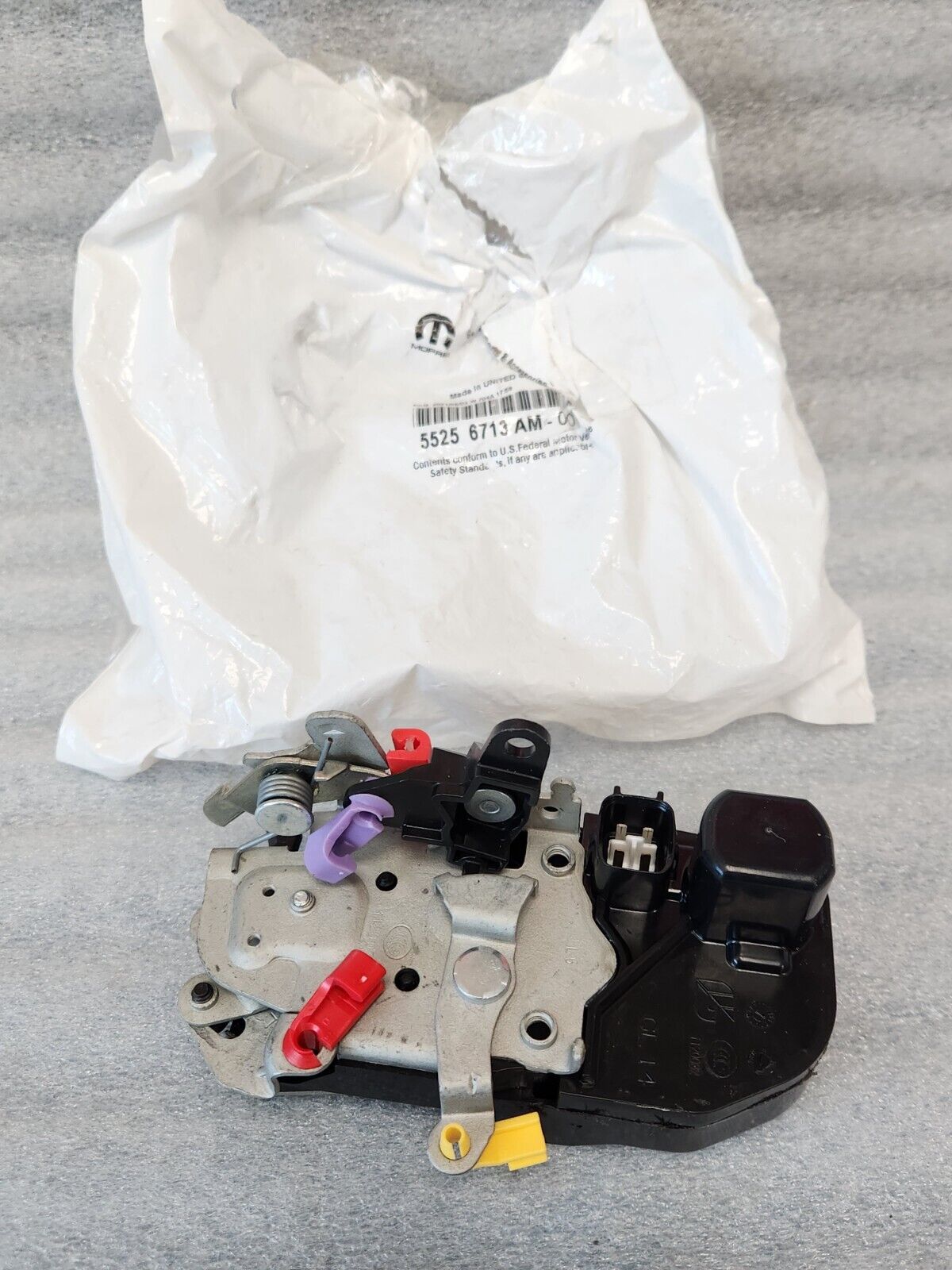 DODGE DAKOTA DURANGO FRONT DRIVERS SIDE POWER DOOR LOCK LATCH ACTUATOR OE MOPAR