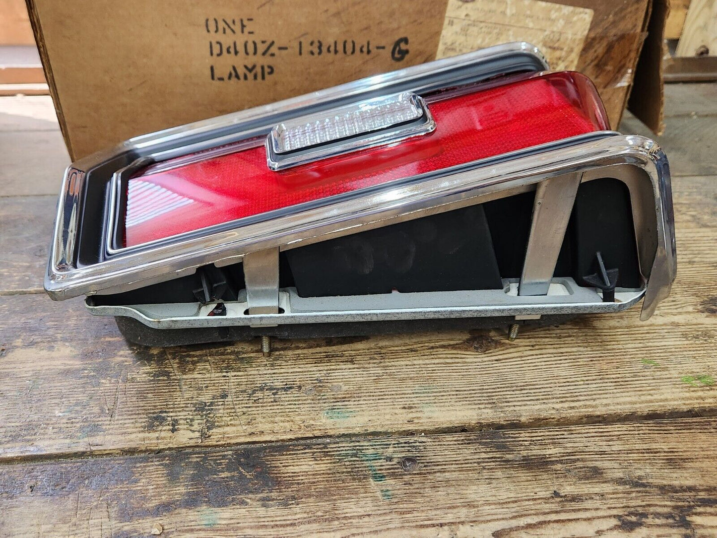 NOS OEM Ford 1974 1975 1976 Torino Tail Light Chrome Bezel Lens RH D4OZ-13404-G