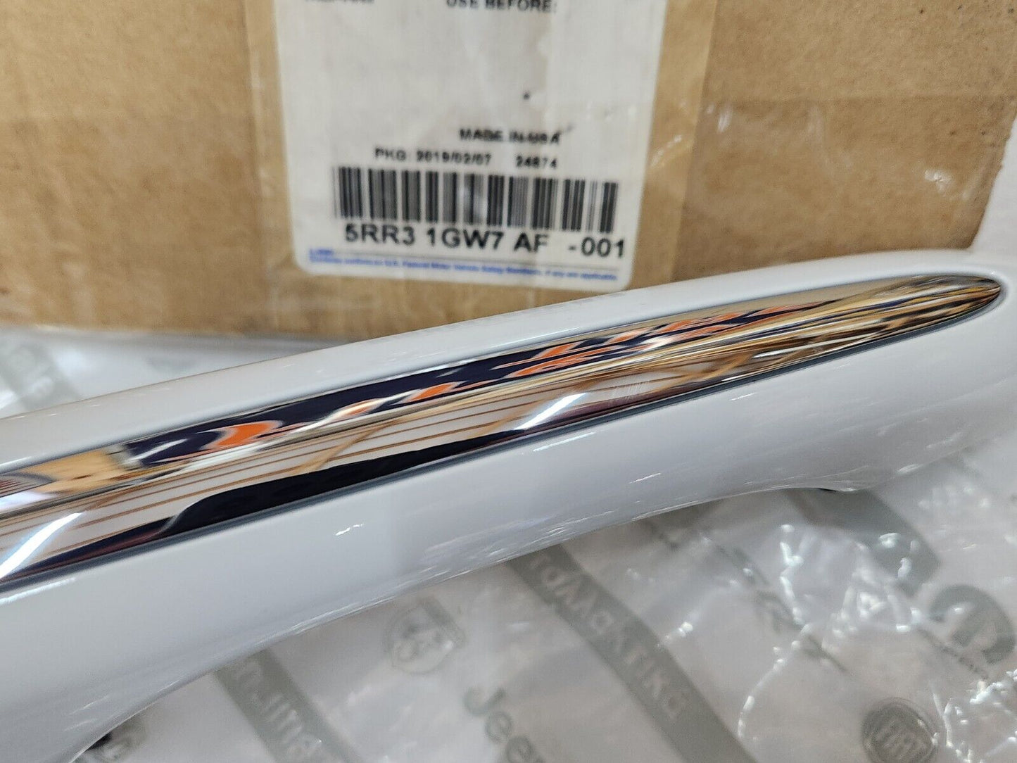 NEW 2017-2023 CHRYSLER PACIFICA REAR LH SLIDING DOOR EXTERIOR HANDLE 5RR31GW7AF
