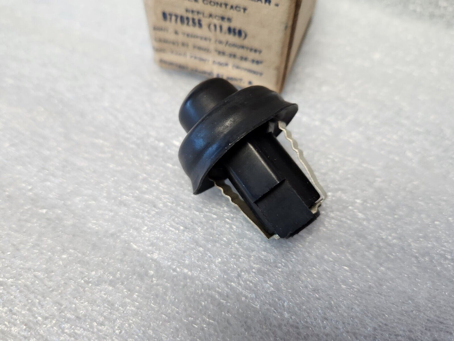 1961-63 Olds Pontiac door jamb dome light switch Tempest Jetfire F85 9770255 NEW