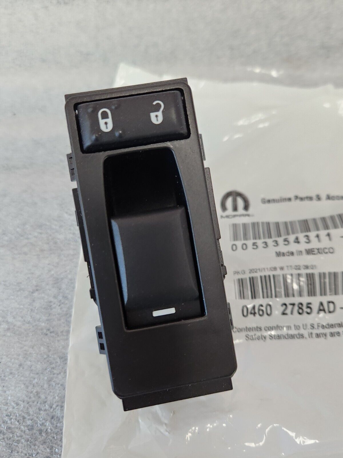 NEW Genuine MOPAR Door Window Lock Switch 200 300 Charger Magnum 04602785AD