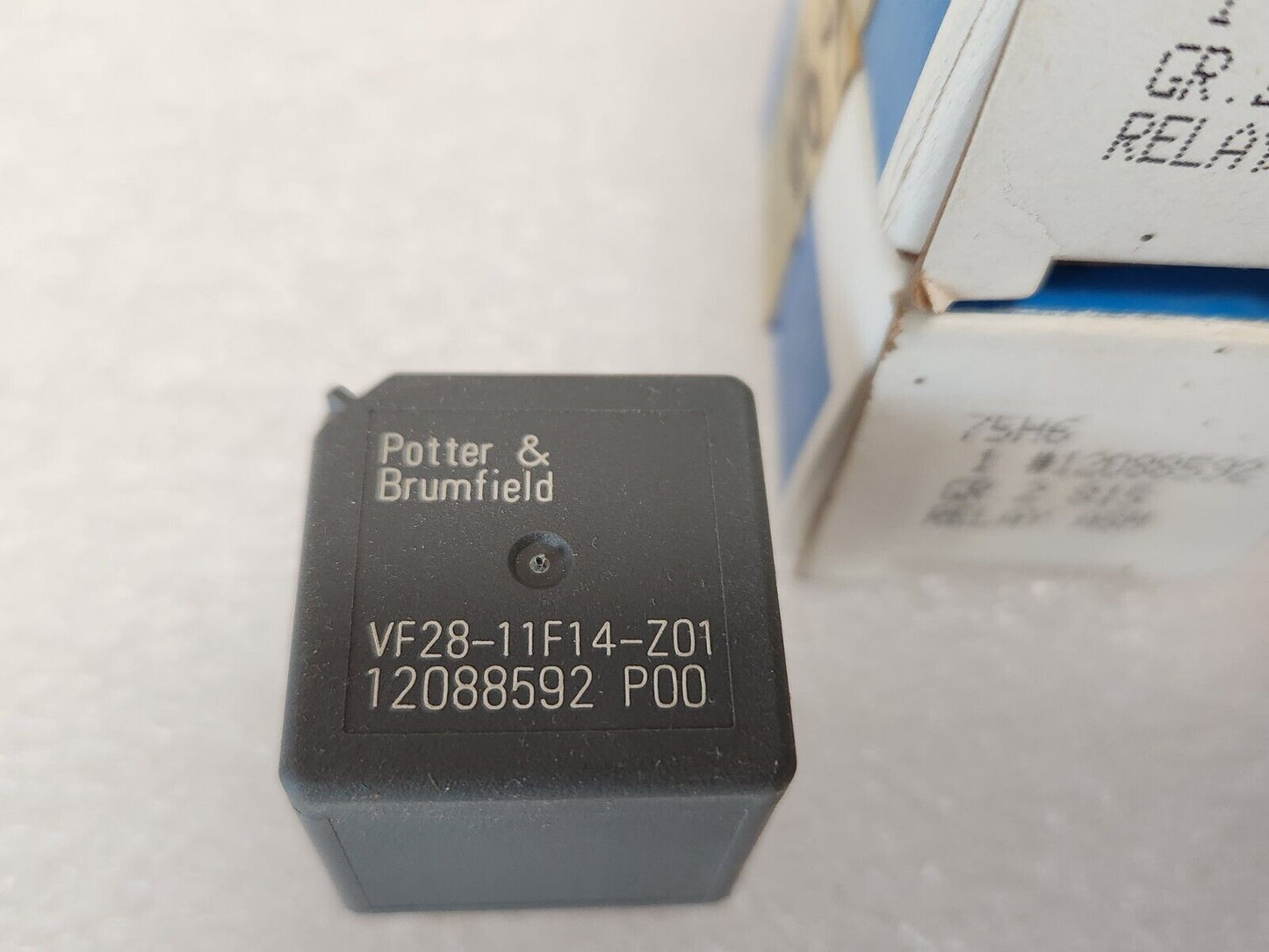 NEW NOS OEM PAIR Potter & Brumfield GM Chevy GMC relay VF28-11F14-Z01 12088592