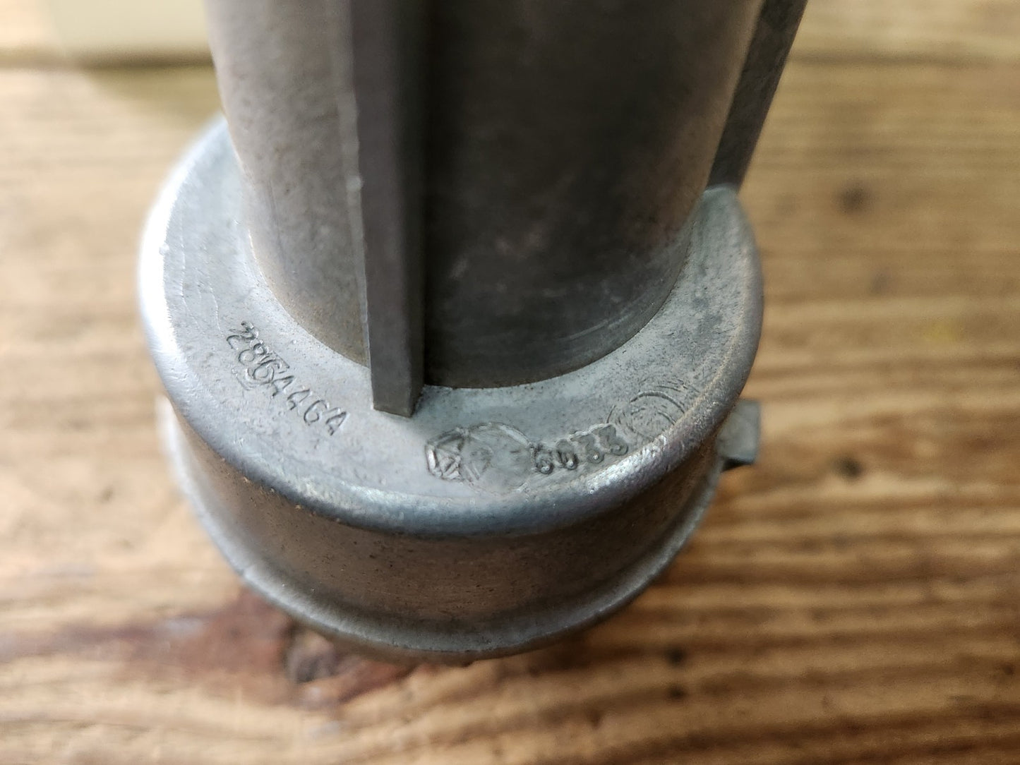 7846907