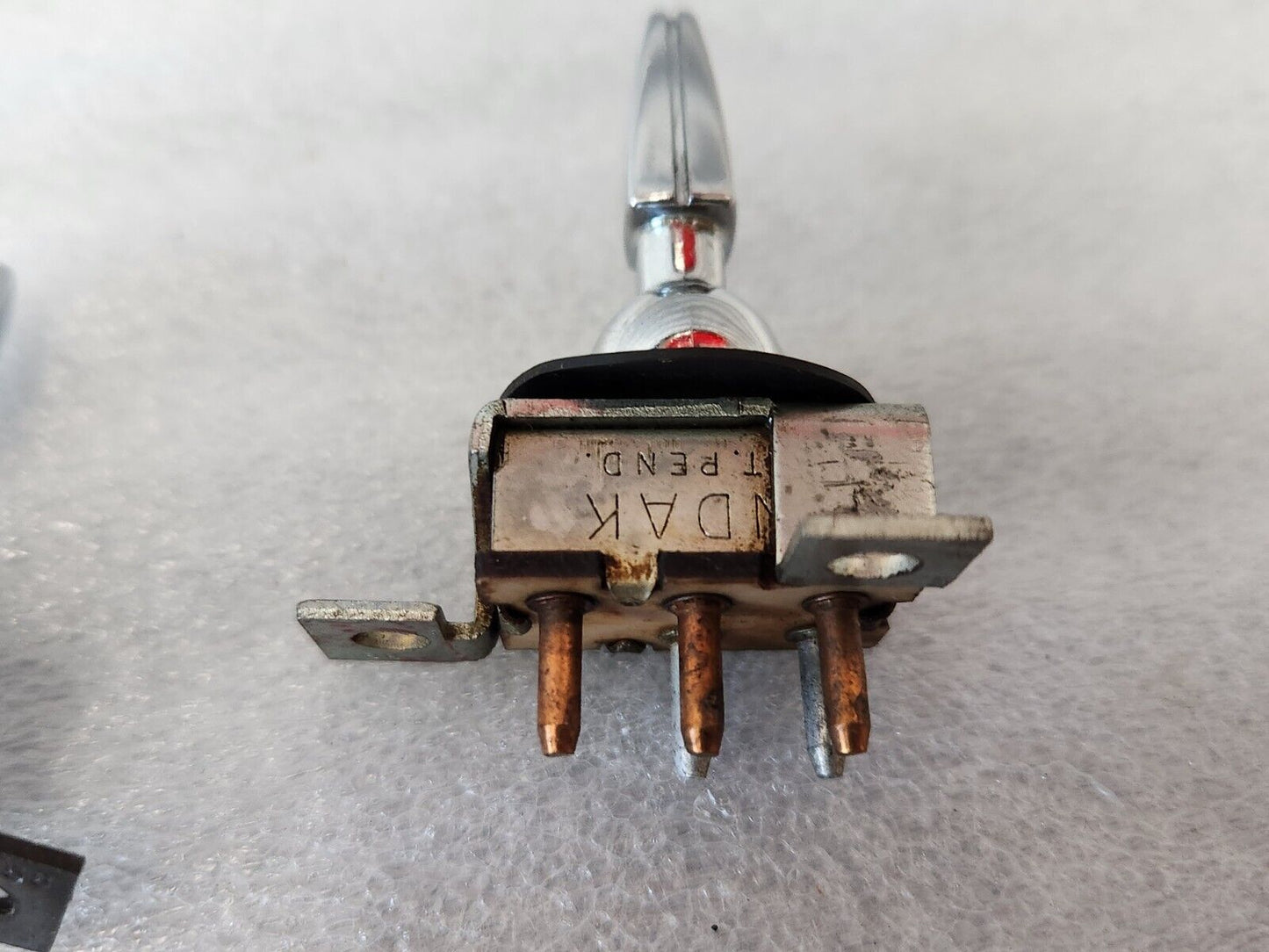 1978 1979 BUICK LESABRE ELECTRA ELECTRIC REAR WINDOW DEFOGGER SWITCH 1260862